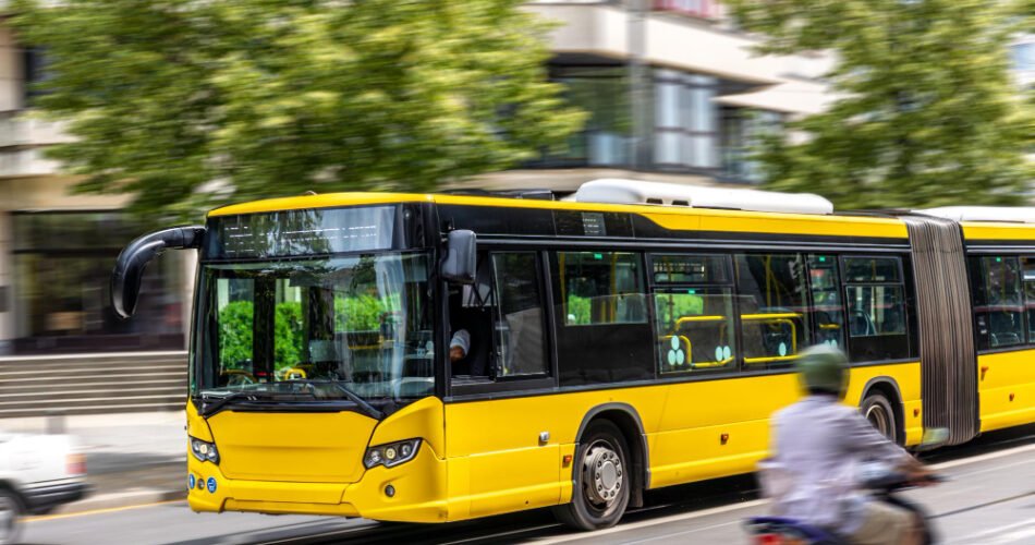 Si të kursesh para në transport pa humbur komoditetin