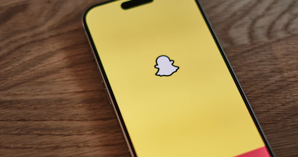 Snapchat po fshin fotot dhe videot e ruajtura mbi 5 GB – Ja çfarë duhet të dini