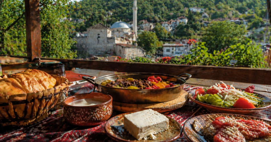 Restorante tradicionale gjatë udhëtimeve në Kosovë